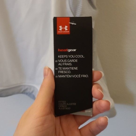 Under Armour XS Heat Gear White & Gray Tank - Picture 4 of 7